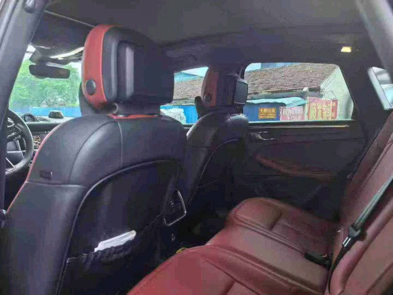 臨沂23年保時捷Macan4