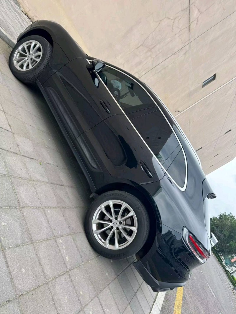 營口23年保時捷Macan7