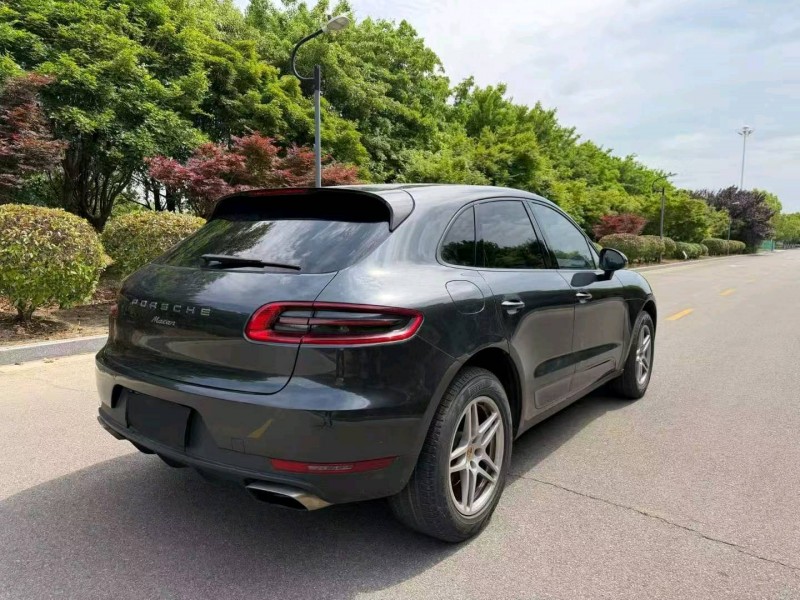 盐城18年保时捷Macan5