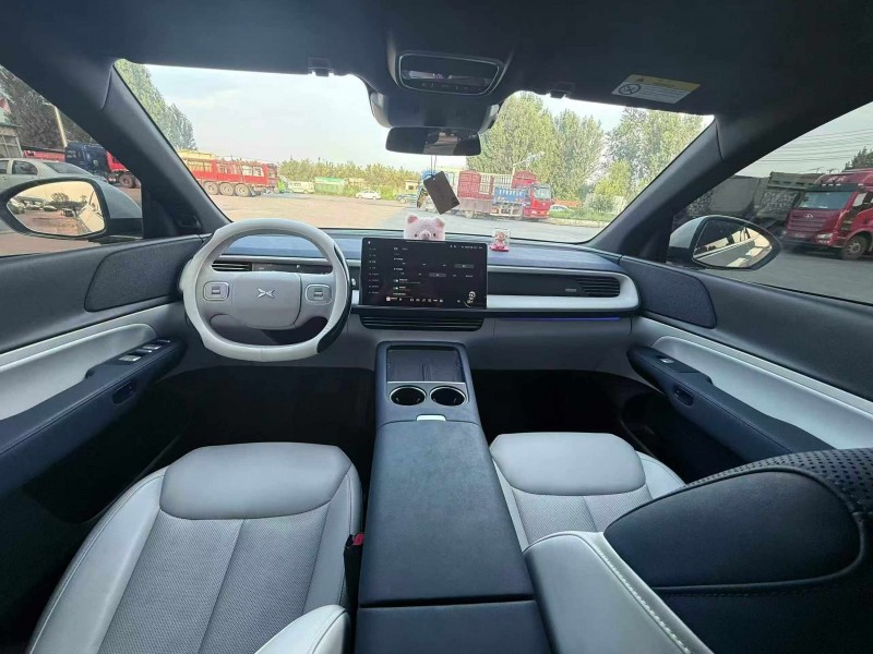 保定24年小鵬汽車G65