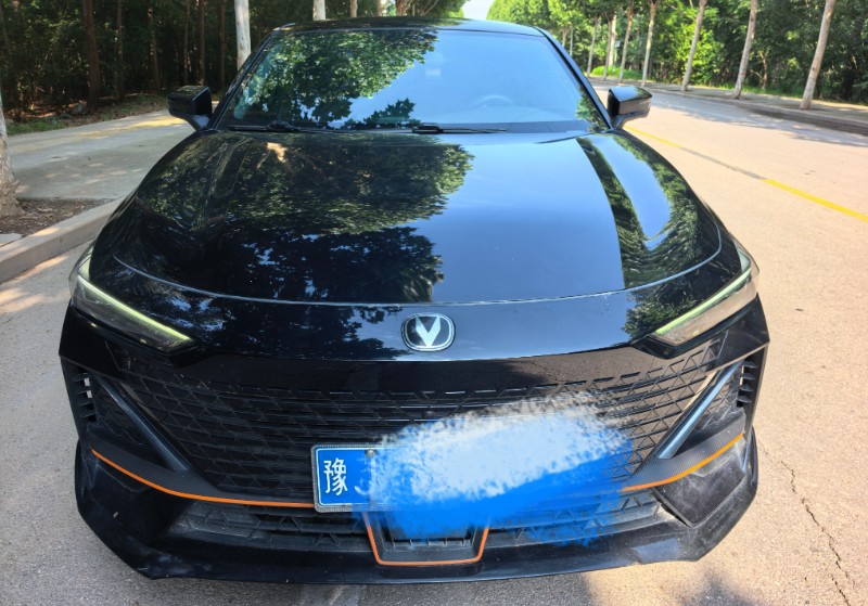 濮陽23年長安汽車UNI1