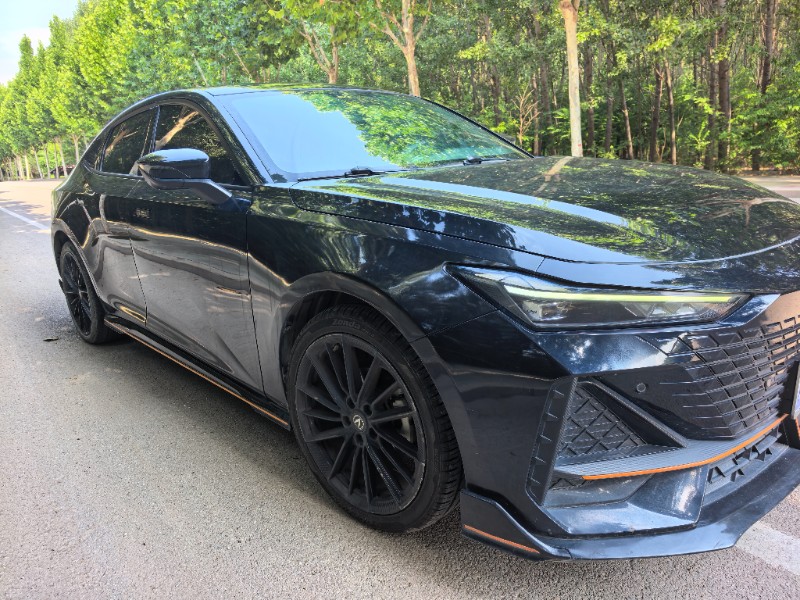 濮陽23年長安汽車UNI2