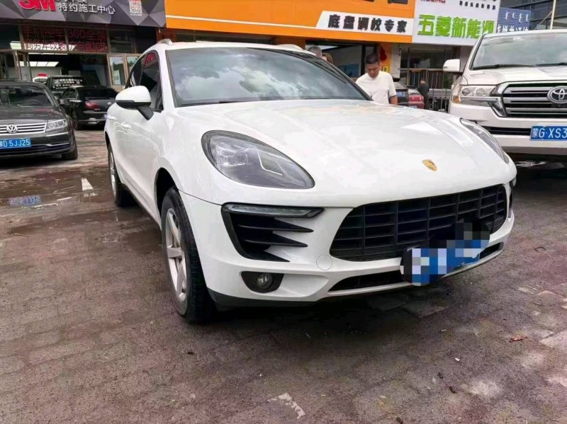 赤峰16年保時捷Macan2