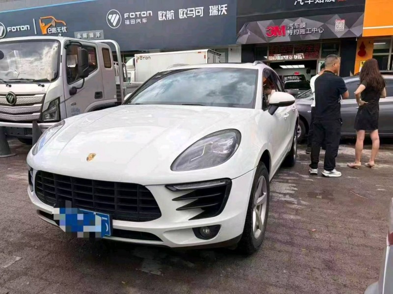 赤峰16年保時捷Macan3