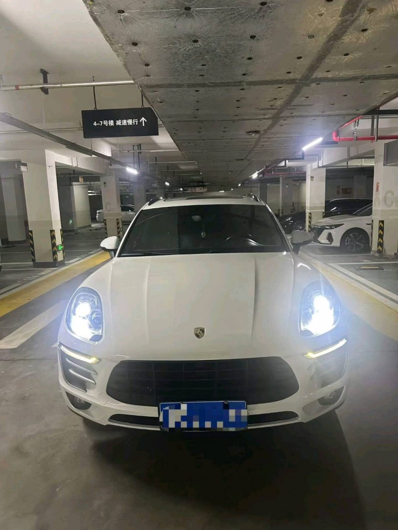 嘉興15年保時捷Macan1