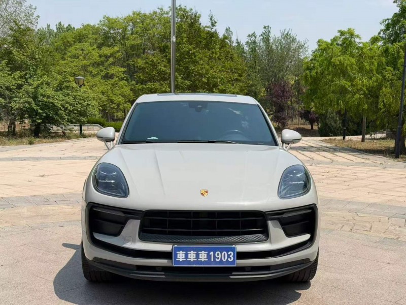 青岛22年保时捷Macan1