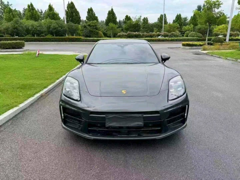 济宁24年保时捷帕拉梅拉1