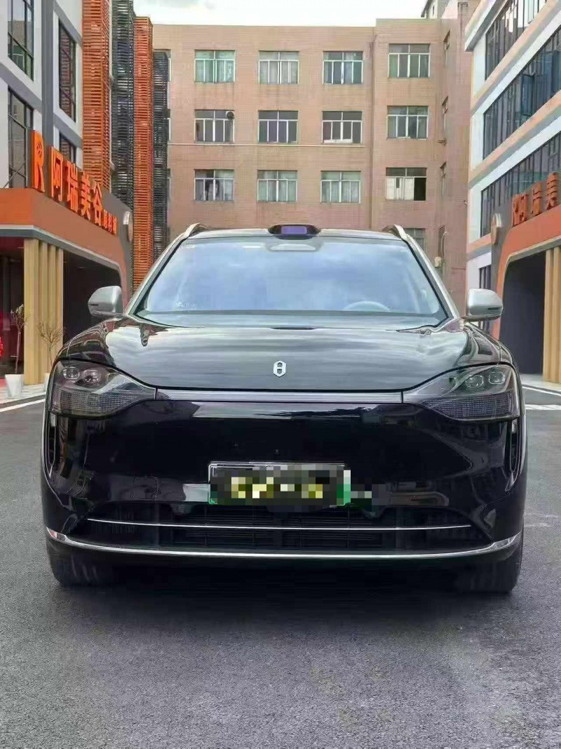湛江25年华为智选问界1