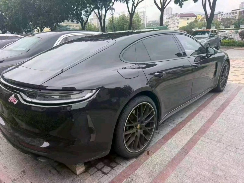 貴陽23年保時捷帕拉梅拉8