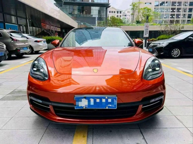 广州19年保时捷帕拉梅拉1