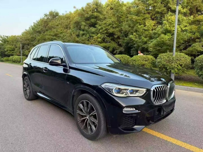 盐城21年宝马X52