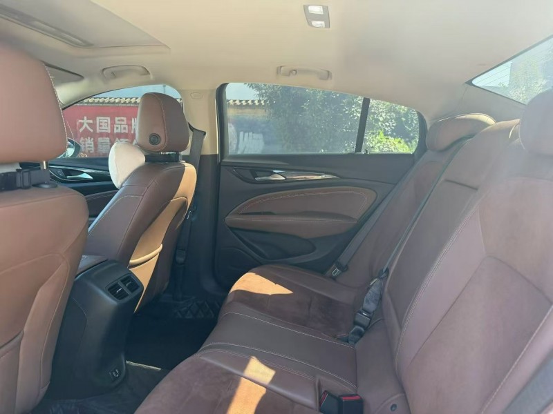 菏泽20年别克君威5