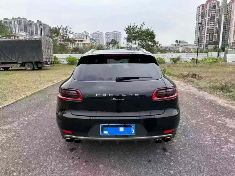 南宁16年保时捷Macan9