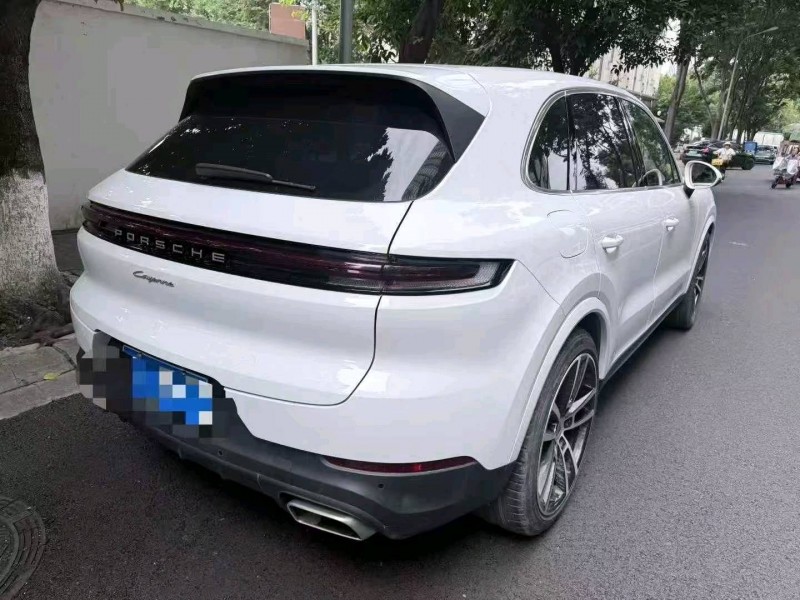 南昌24年保時捷卡宴8