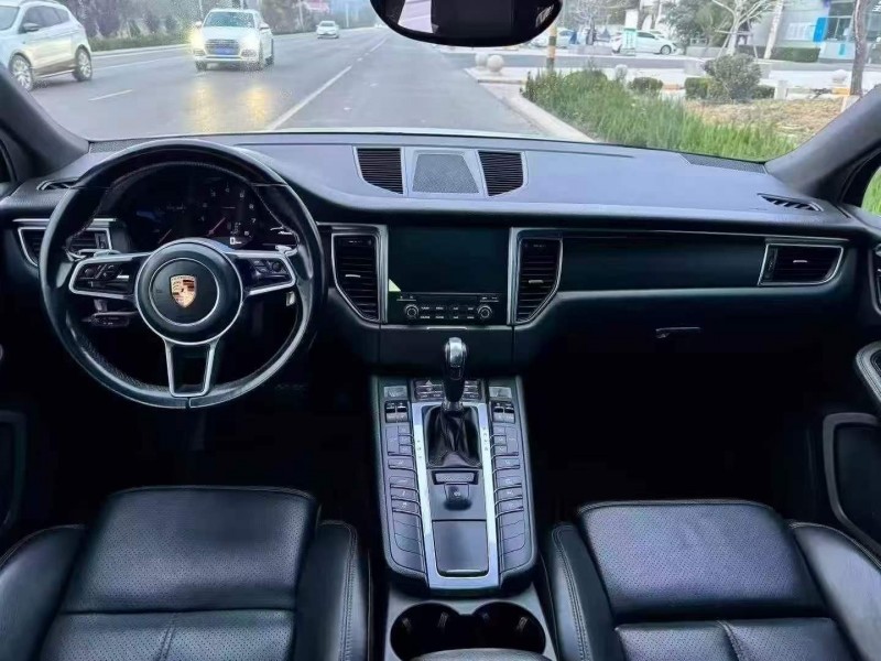 枣庄18年保时捷Macan5