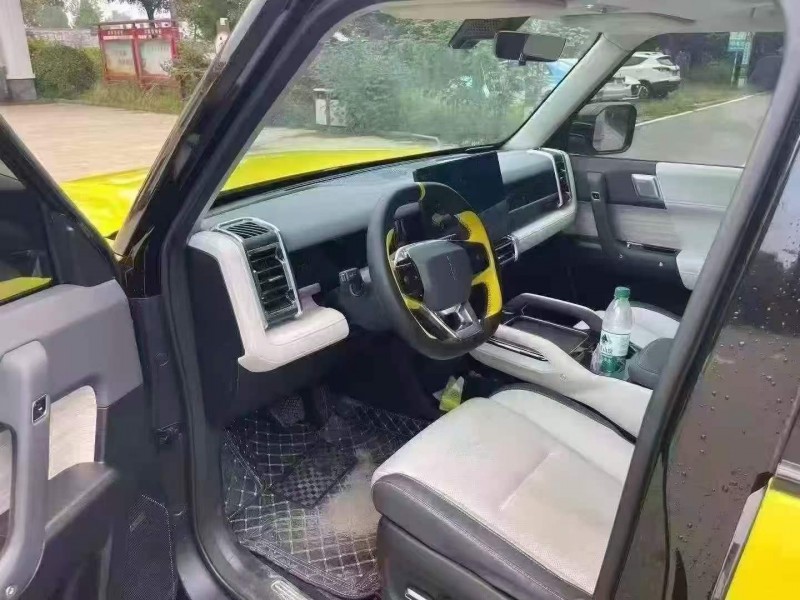 青島26年奇瑞ICAR6