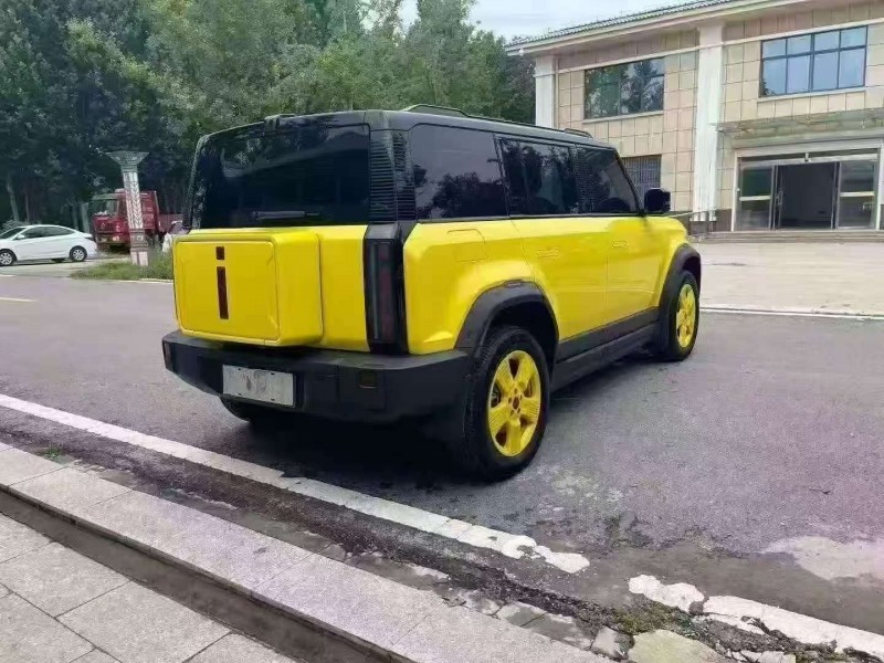 青島26年奇瑞ICAR7