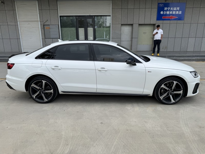 濟寧24年奧迪A4L4