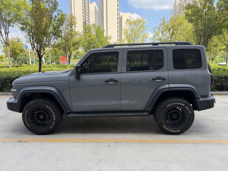 濟寧23年長城汽車坦克5