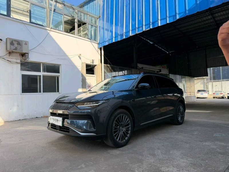 徐州25年零跑汽車C112