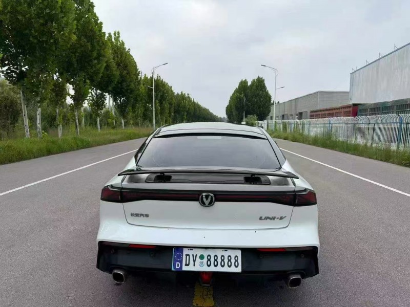 菏澤22年長安汽車UNI9