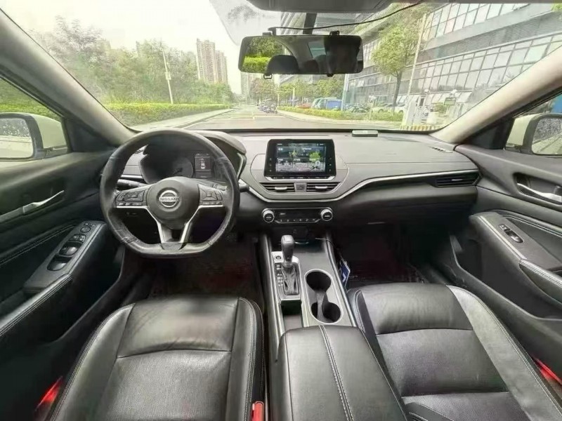 東莞22年日產天籟4