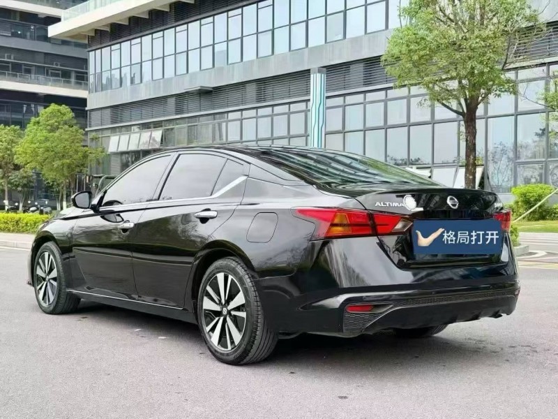 東莞22年日產天籟7