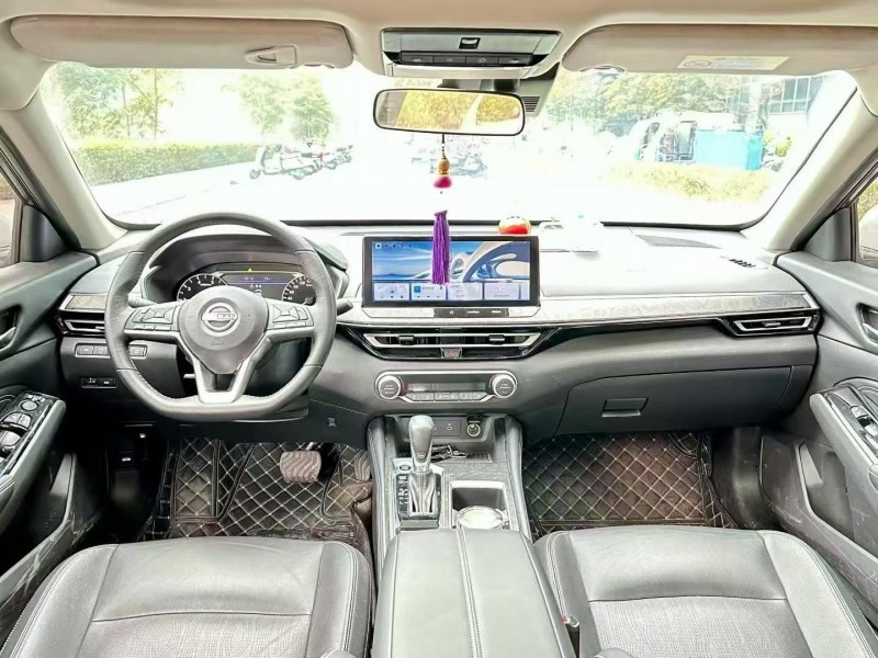 東莞24年日產天籟8