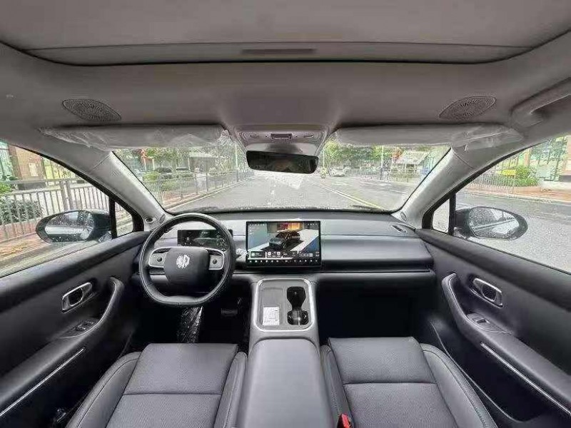 深圳26年零跑汽車C166