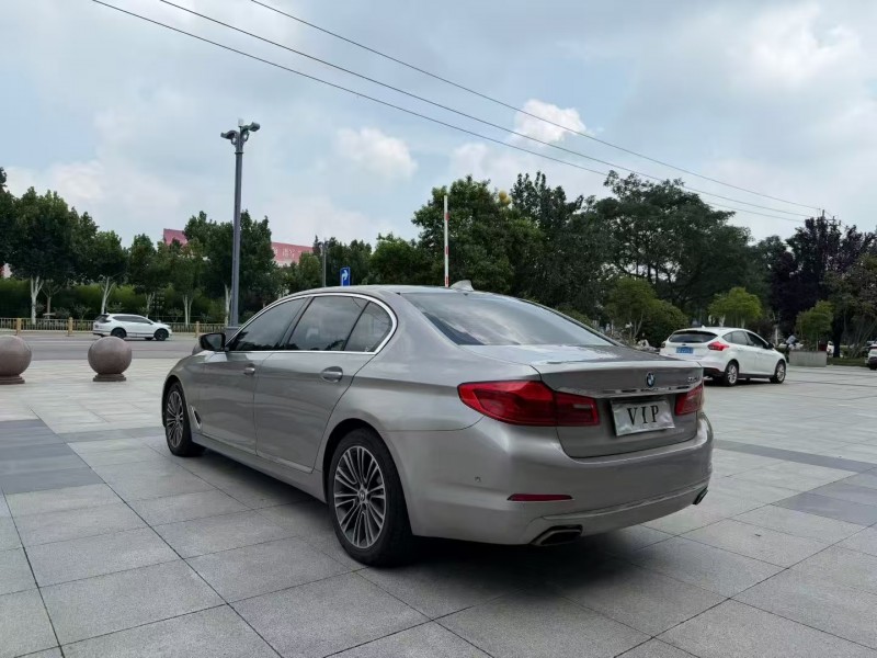 枣庄18年宝马5系9