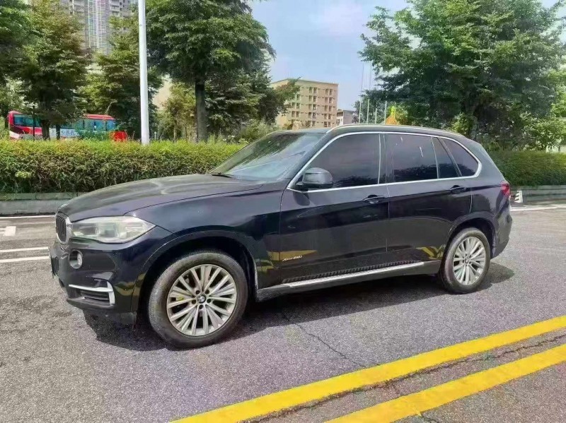 佛山17年宝马X53