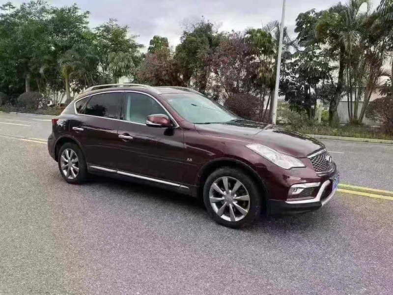 珠海16年英菲尼迪QX503