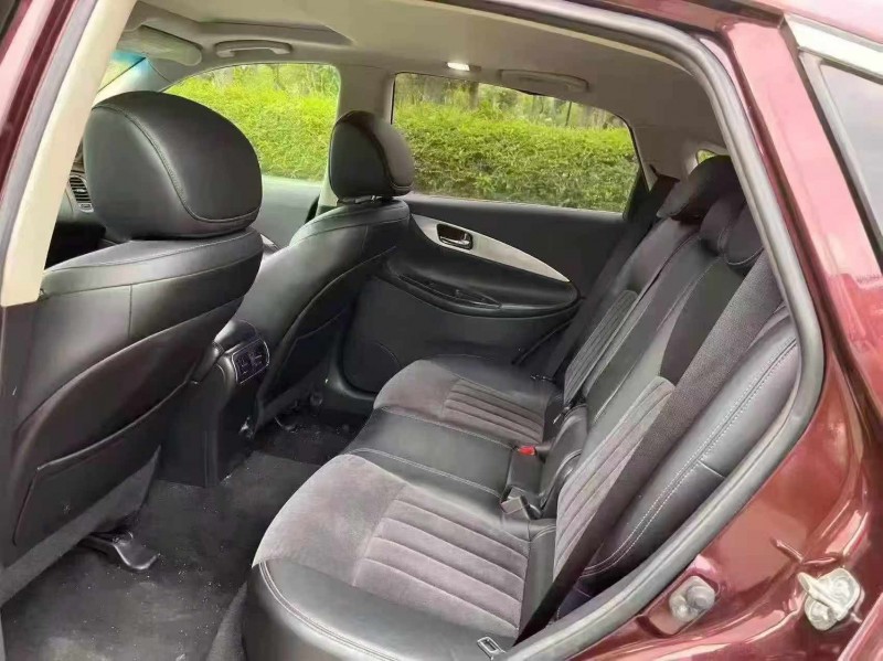 珠海16年英菲尼迪QX507