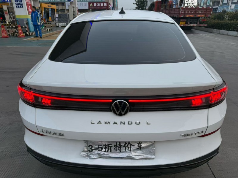 襄陽24年大眾凌渡8