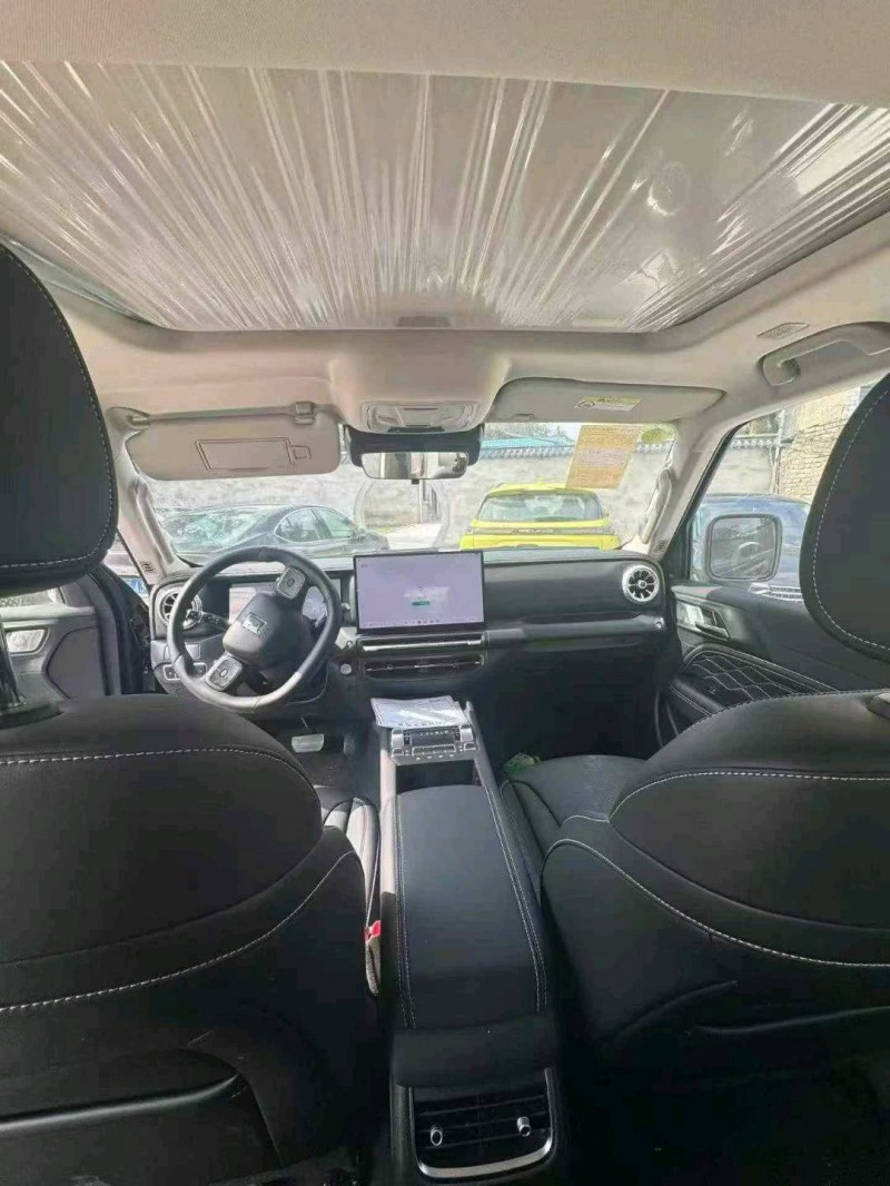 新鄉25年長城汽車坦克8