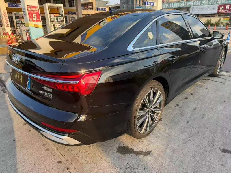 襄陽24年奧迪A6L7