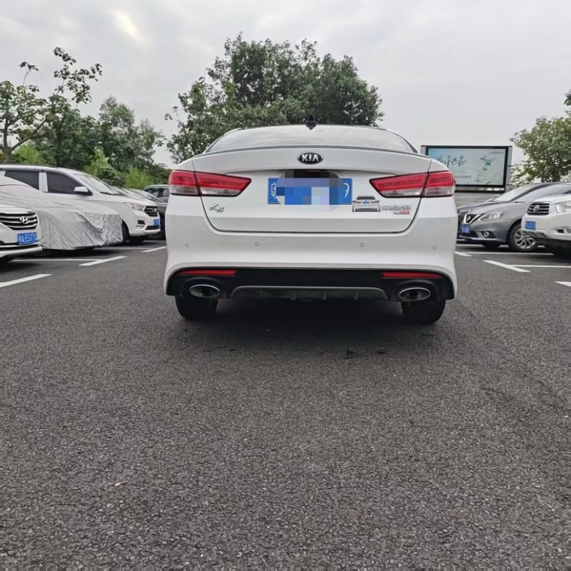 东莞16年起亚K57