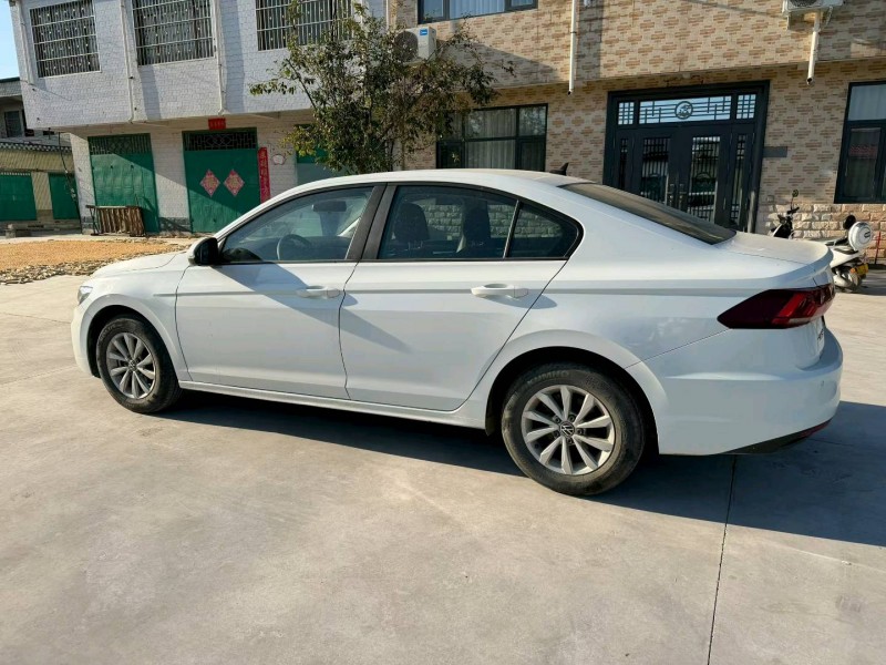 新鄉22年大眾寶來8