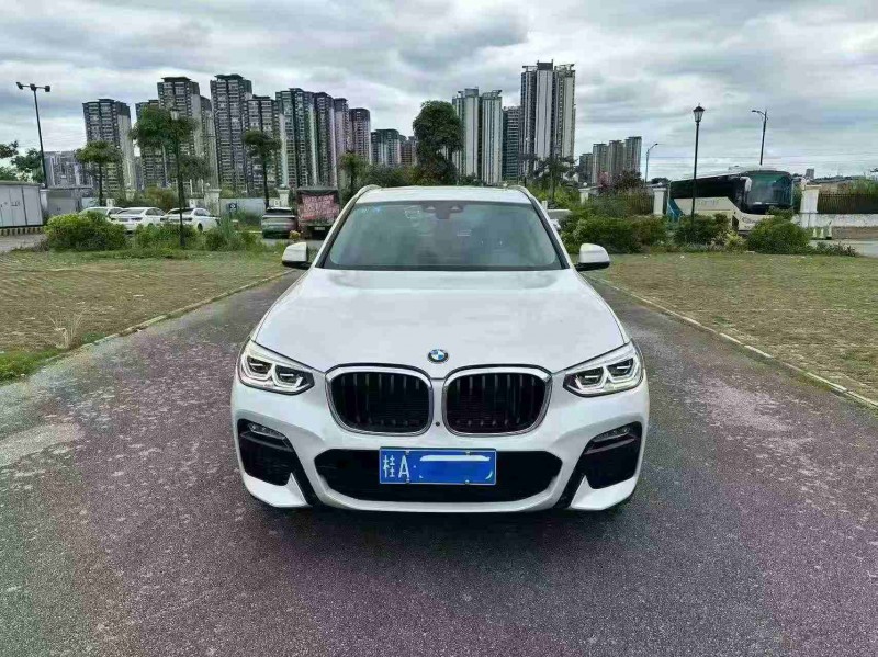 南寧19年寶馬X31