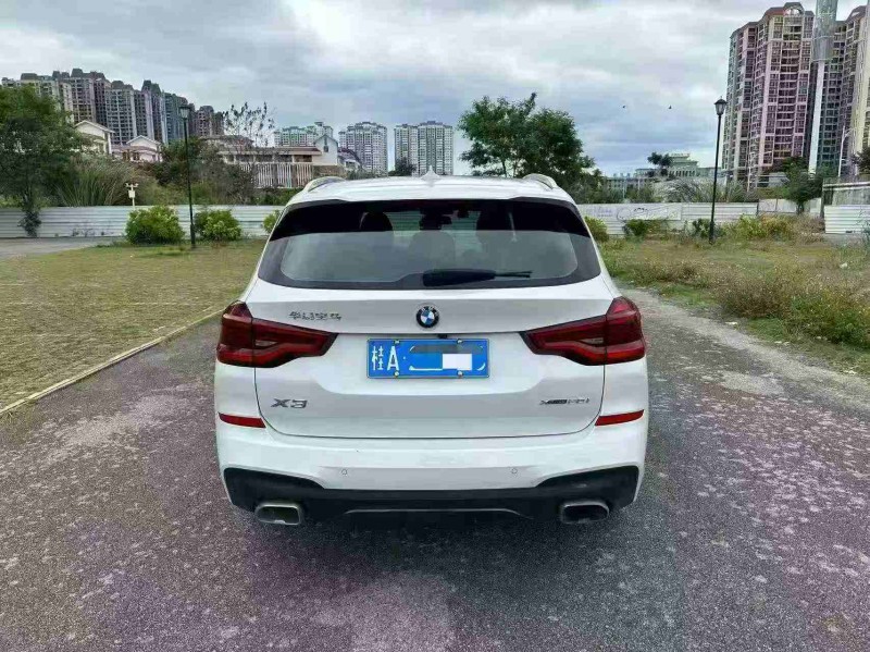 南寧19年寶馬X39