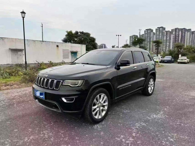 南寧18年Jeep大切諾基3