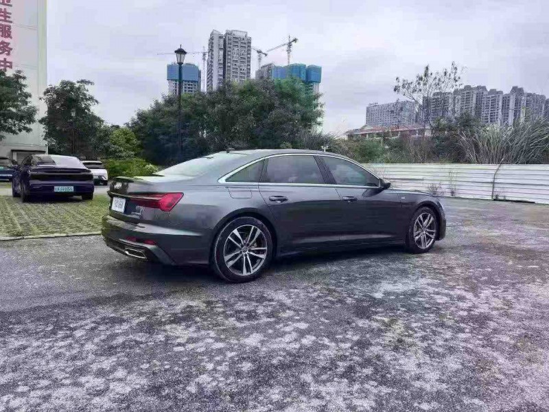 南寧19年奧迪A6L7