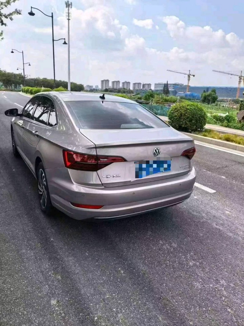 嘉興22年大眾速騰4