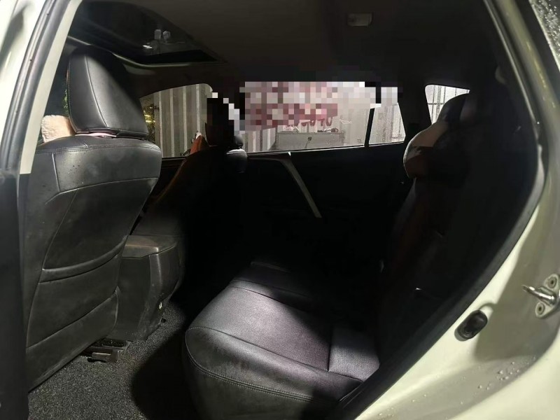 珠海19年豐田RAV4榮放4