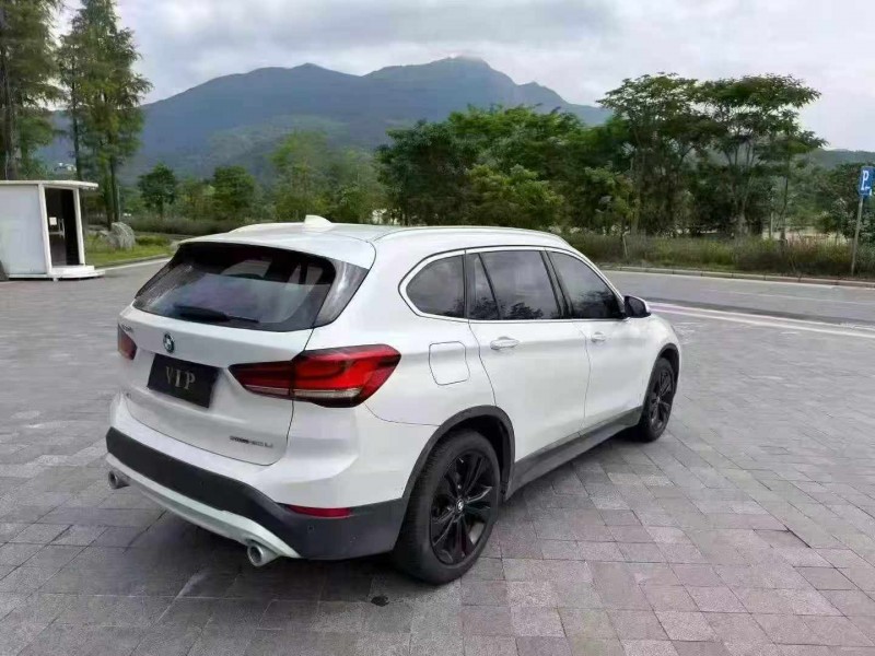 佛山21年寶馬X17