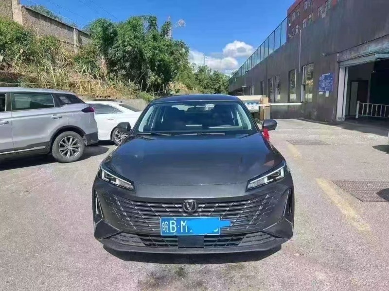 貴陽24年長安汽車逸動1