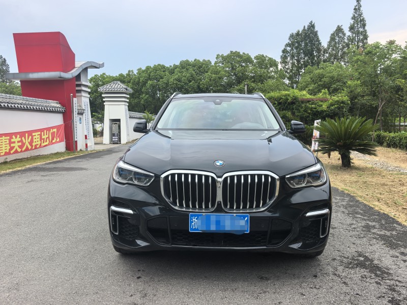 上海23年宝马X51