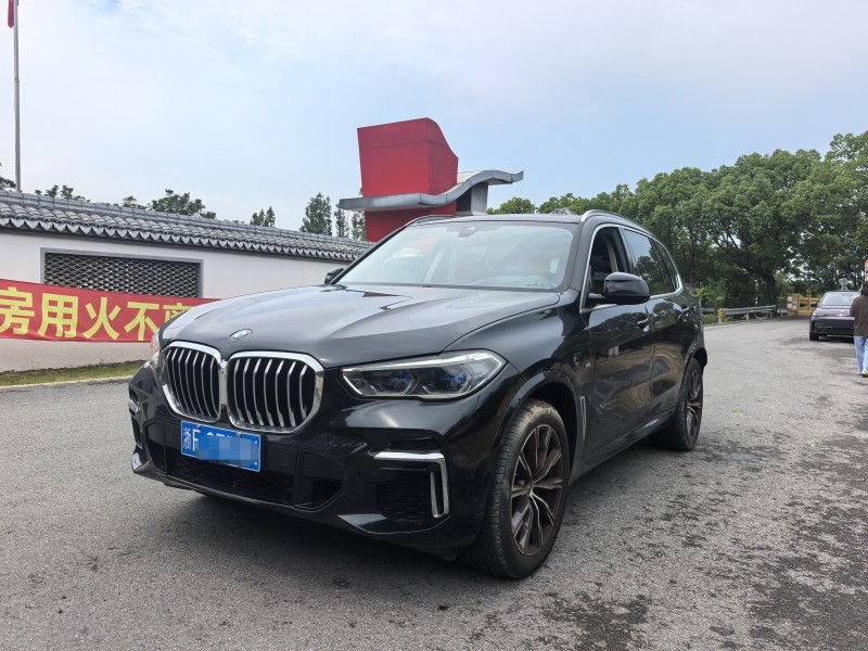 上海23年宝马X52