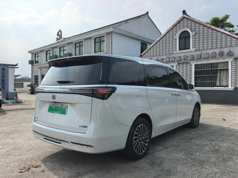 上海25年别克GL83