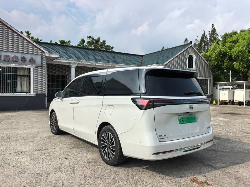 上海25年别克GL85